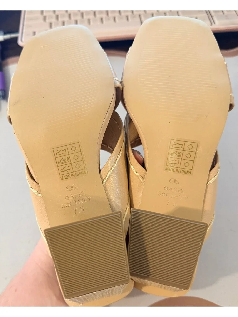 Oasis Society Nude Cross Strap Block Heel Slide Sandals Women's Size 7.5